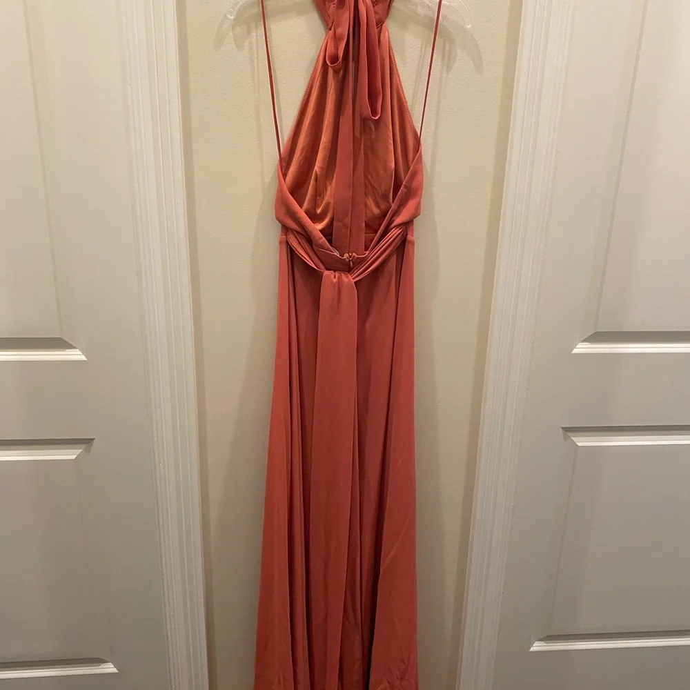 Lulus coral formal dress size XS. Worn once - Picture 2 of 4